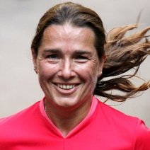 
                Karolína Jeníková
            